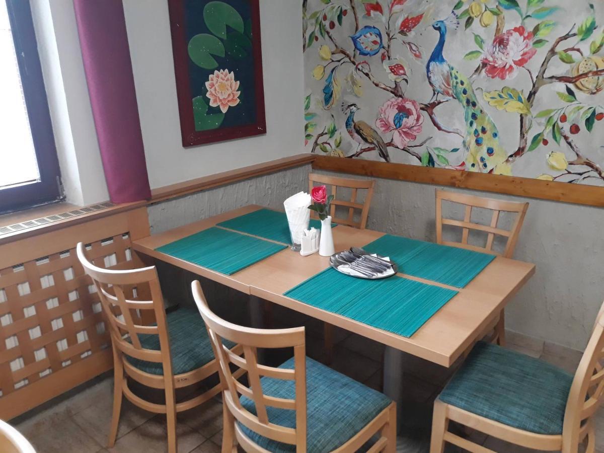 Penzion Fantasy - Restaurant Lipnik nad Becvou Ngoại thất bức ảnh
